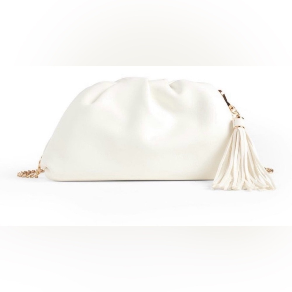 Understated began leather crescent clutch purse with chain ,Tasso and dust bag - Picture 3 of 9
